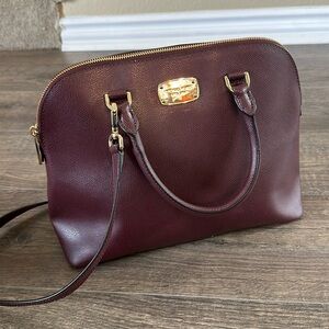 MICHAEL KORS CINDY BURGUNDY SAFFIANO LARGE SATCHEL DOME ESSENTIAL BAG.